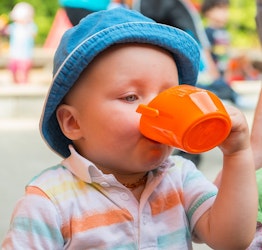 Schadstofffreier Lerntrinkbecher für Babys - Trinkbecher