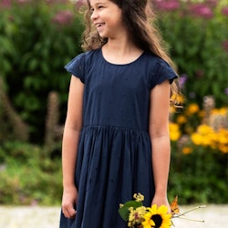 Sommerkleid Blumenstrickerei indigo